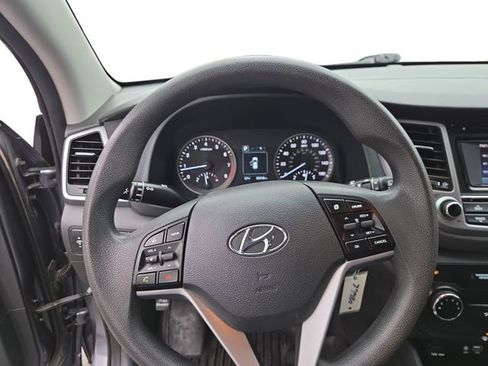 Used 2017 Hyundai Tucson SE image 12