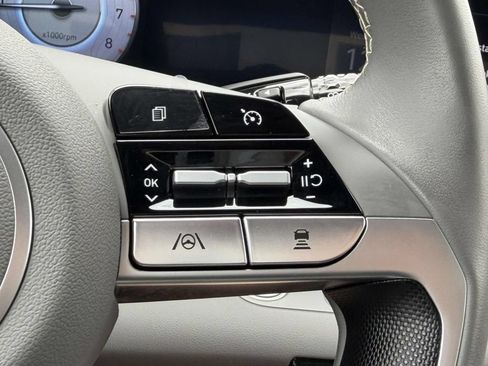 Certified 2023 Hyundai Elantra SEL w/ Convenience Package FWD image 20
