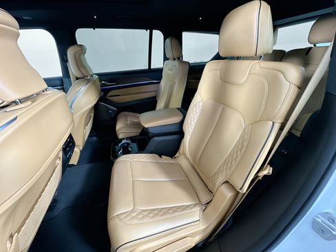 Used 2023 Jeep Grand Cherokee L Summit w/ Advanced Protech Group IV image 26