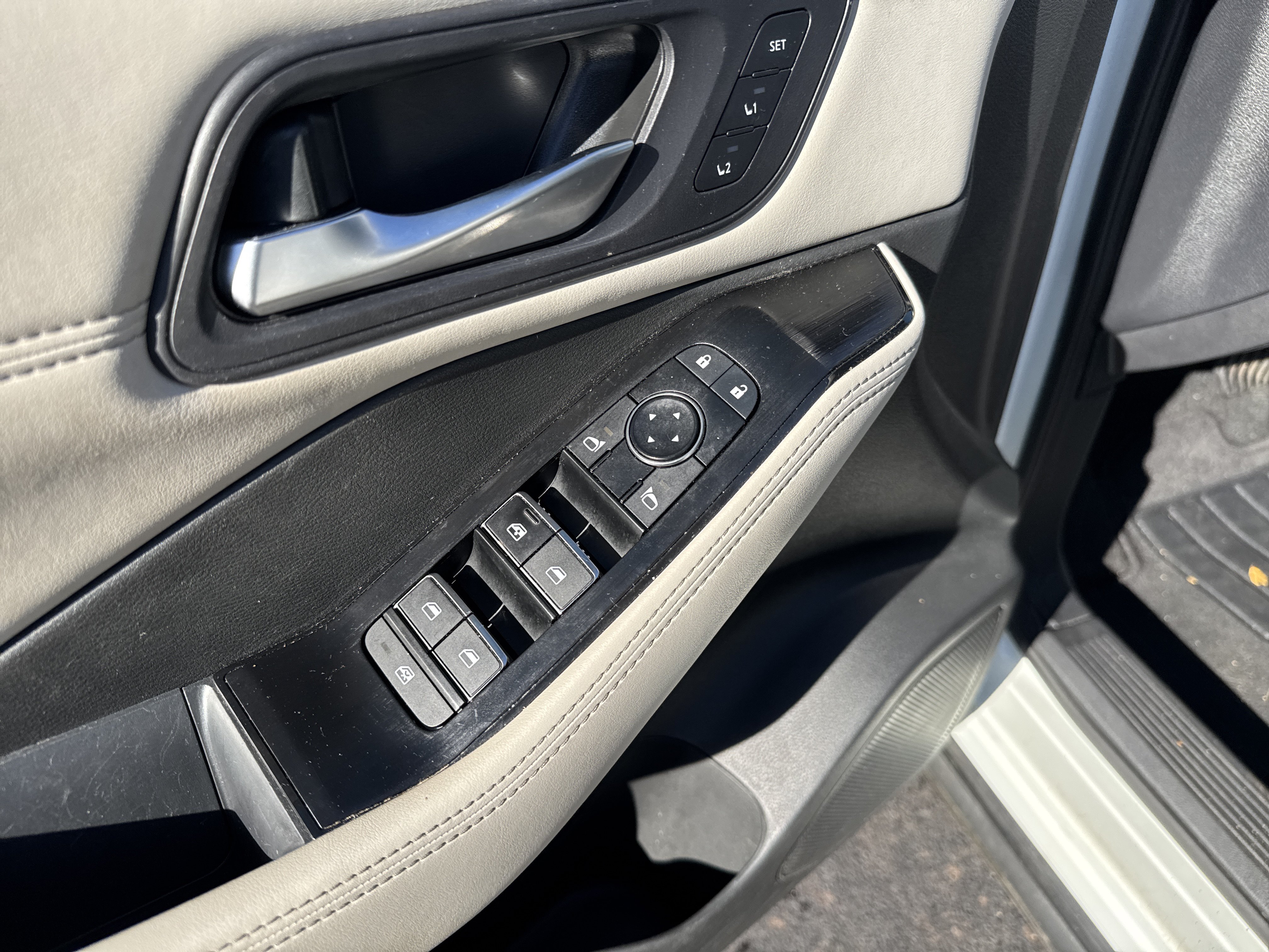 Used 2023 Nissan Rogue SL w/ SL Premium Package AWD/4WD image 16