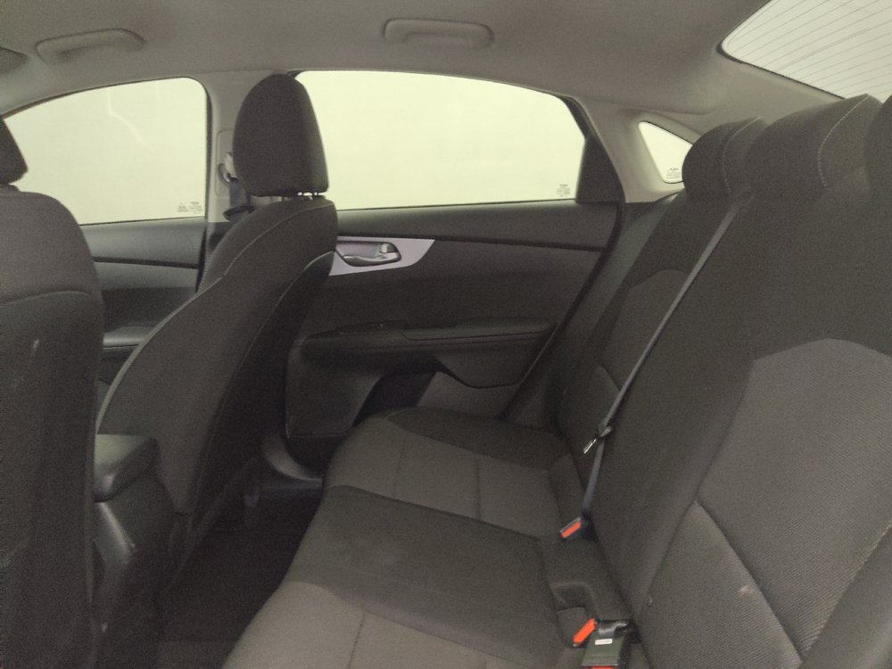 Used 2024 Kia Forte LXS w/ LXS Technology Package FWD image 18