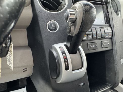 Used 2010 Honda Pilot EX-L image 24
