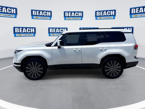 Used 2024 Lexus GX 550 AWD/4WD image 5