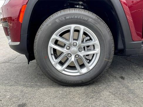 New 2025 Jeep Grand Cherokee L Laredo w/ Luxury Tech Group I image 10