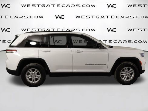 Used 2025 Jeep Grand Cherokee Laredo w/ Luxury Tech Group I AWD/4WD image 43