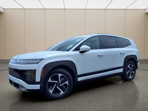 New 2026 Hyundai Ioniq 9 S RWD image 2