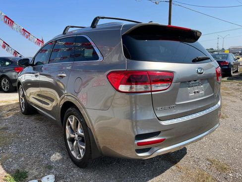 Used 2017 Kia Sorento SX image 5