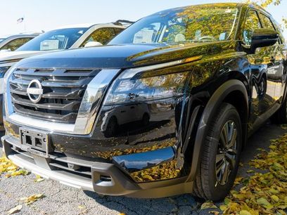 New 2025 Nissan Pathfinder SL