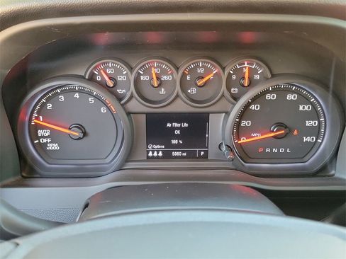 Used 2025 Chevrolet Silverado 1500 Custom image 12