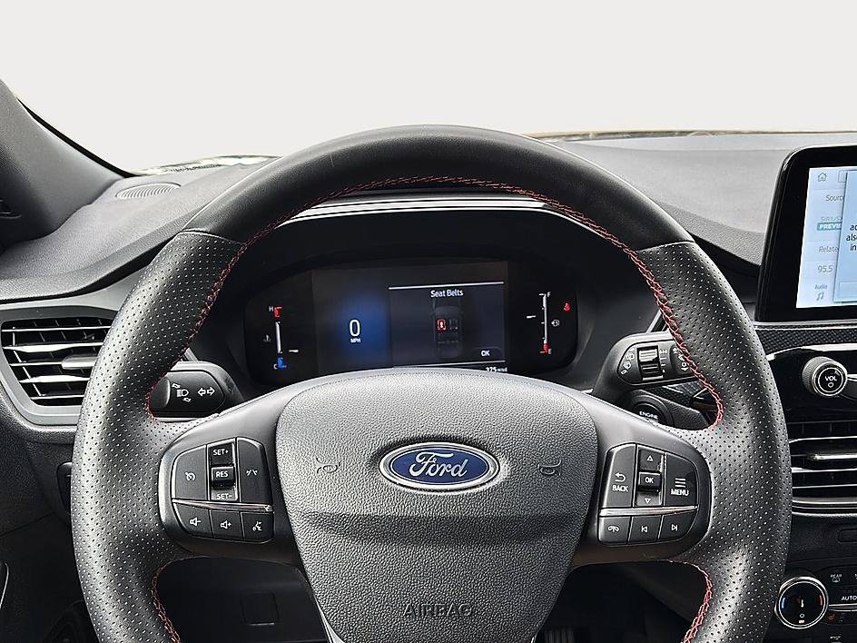 Used 2025 Ford Escape ST-Line Select AWD/4WD image 22