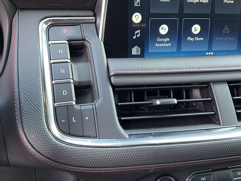 Used 2022 Chevrolet Tahoe RST w/ Sport Performance Package AWD/4WD image 17