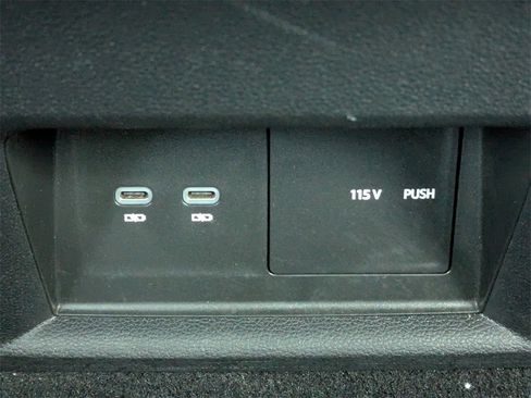 Certified 2023 Volkswagen Atlas SEL image 19