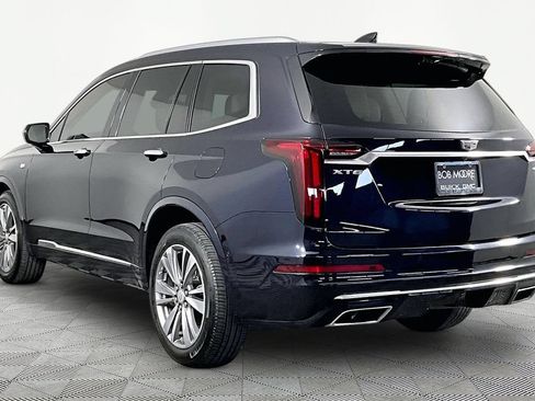 Certified 2021 Cadillac XT6 Premium Luxury FWD image 4