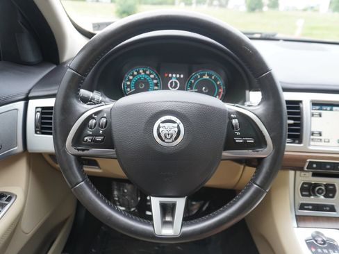 Used 2013 Jaguar XF 3.0 RWD image 23
