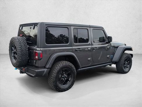 Used 2024 Jeep Wrangler Unlimited AWD/4WD image 5