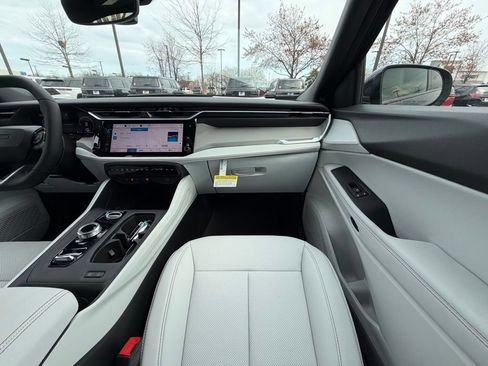 New 2026 Jeep Cherokee Limited AWD/4WD image 14