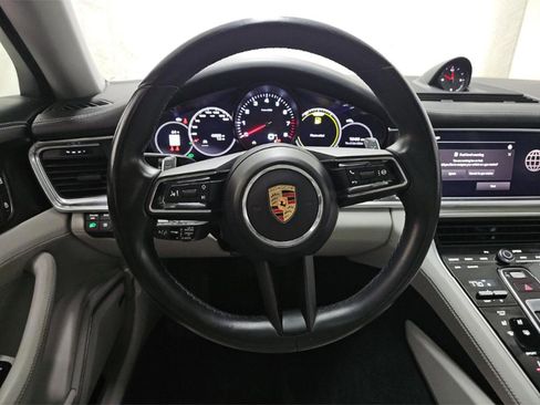Used 2023 Porsche Panamera 4 Platinum Edition AWD/4WD image 9