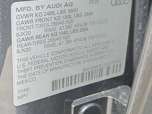 Certified 2025 Audi Q5 Premium Plus w/ Premium Plus image 34