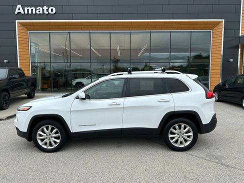 Used 2016 Jeep Cherokee Limited AWD/4WD image 10