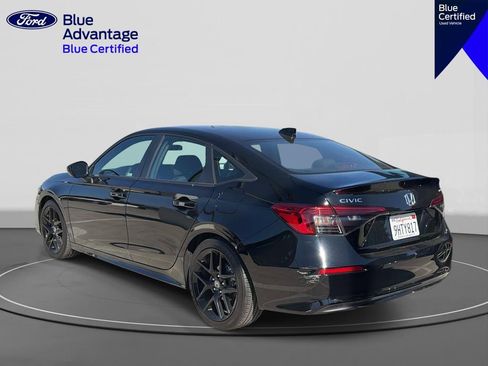 Used 2023 Honda Civic Sport image 5