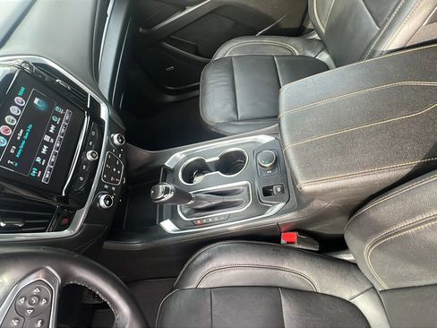 Used 2019 Chevrolet Traverse LT w/ LT Premium Package image 28