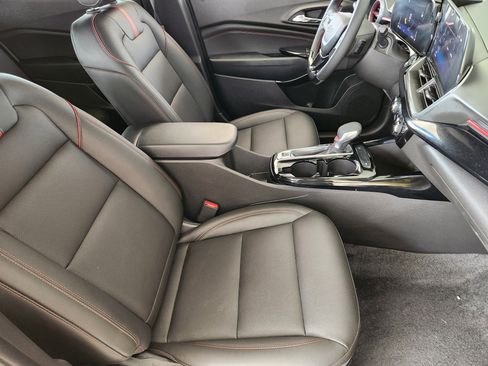 Certified 2024 Chevrolet Trax RS w/ Driver Confidence Package image 15