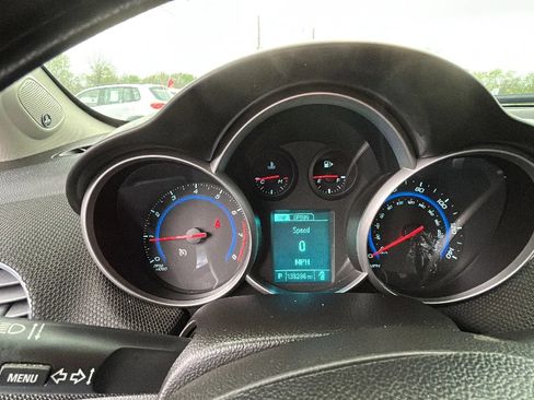 Used 2016 Chevrolet Cruze LT FWD image 10