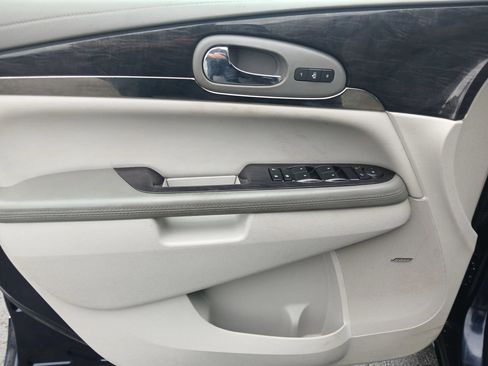 Used 2015 Buick Enclave Leather AWD/4WD image 19