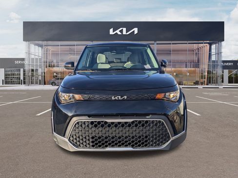 Certified 2023 Kia Soul LX image 7