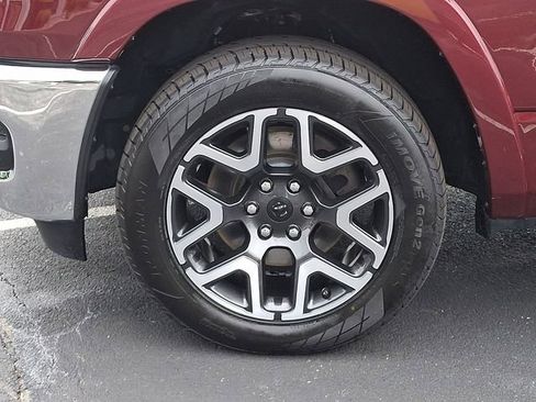 Used 2025 RAM 1500 Laramie AWD/4WD image 8