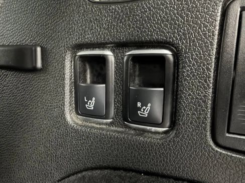 Used 2014 Mercedes-Benz GL 450 4MATIC image 33