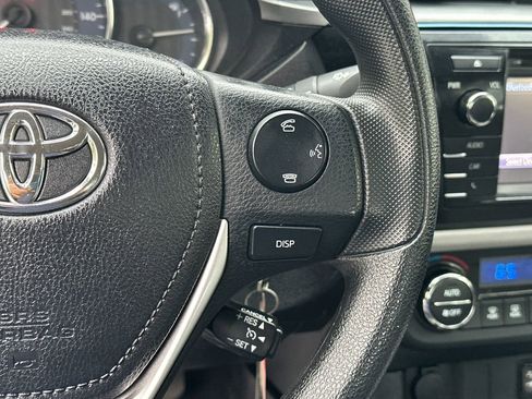Used 2016 Toyota Corolla LE FWD image 21