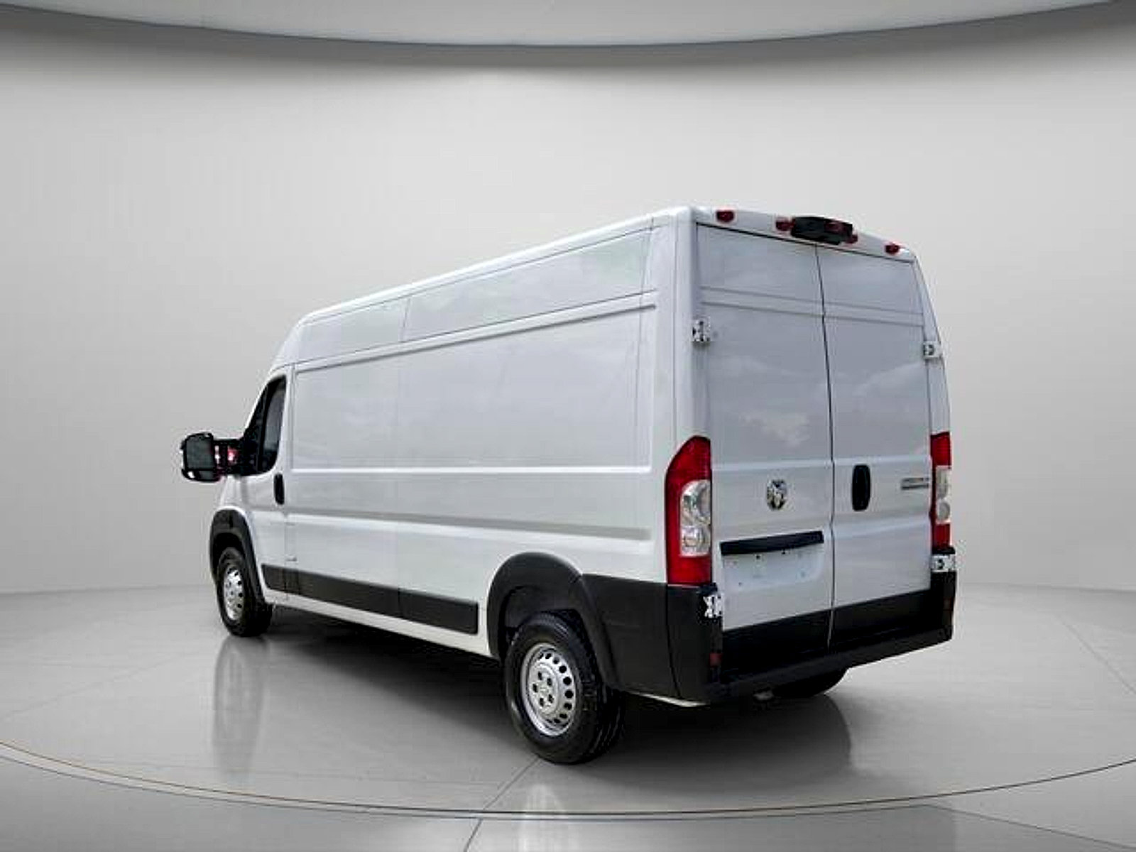 Used 2023 RAM ProMaster 2500 FWD image 4