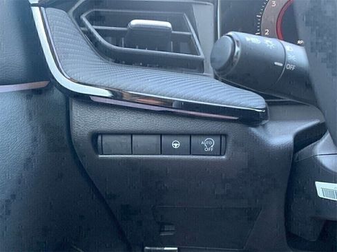 New 2025 Nissan Kicks SR w/ Illumination Package image 16