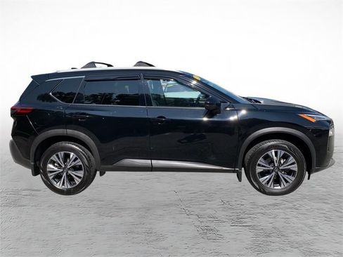 Used 2021 Nissan Rogue SV w/ Premium Package AWD/4WD image 2