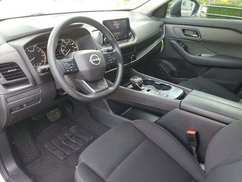 Certified 2025 Nissan Rogue S FWD image 23