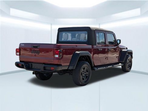 Used 2021 Jeep Gladiator Sport w/ Trailer Tow Package AWD/4WD image 6