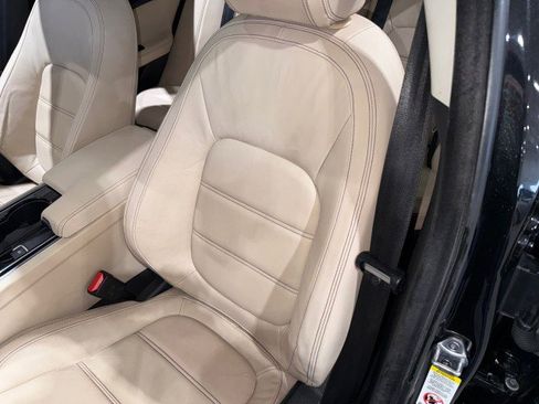 Used 2017 Jaguar XE Prestige image 51