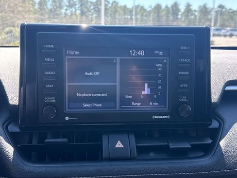 Used 2021 Toyota RAV4 LE image 23