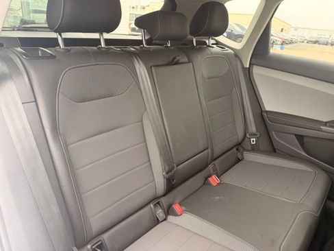 Certified 2024 Volkswagen Taos SE AWD/4WD image 17