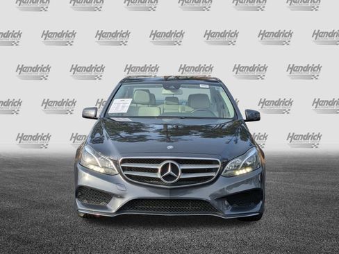 Used 2014 Mercedes-Benz E 350 Sedan image 3