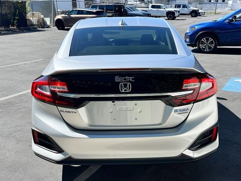 Used 2018 Honda Clarity Touring image 6