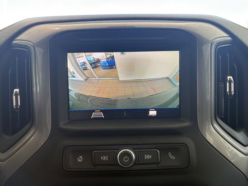 Used 2021 Chevrolet Silverado 1500 Custom image 15