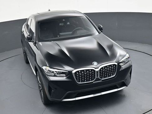 Used 2025 BMW X4 xDrive30i w/ Premium Package image 28