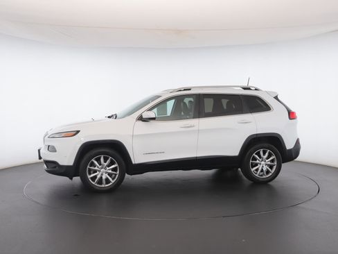 Used 2018 Jeep Cherokee Limited image 42