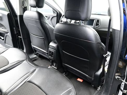 Used 2020 Jeep Compass Latitude AWD/4WD image 24