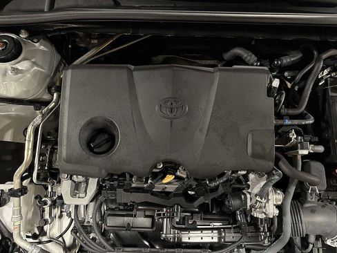 Used 2024 Toyota Camry SE FWD image 12