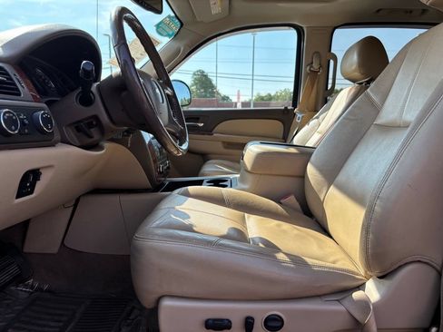 Used 2013 Chevrolet Silverado 2500 LTZ w/ LTZ Plus Package AWD/4WD image 18