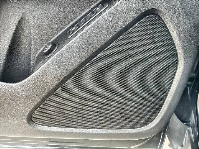 Used 2020 Chevrolet Equinox Premier w/ Premier Redline Edition FWD image 23
