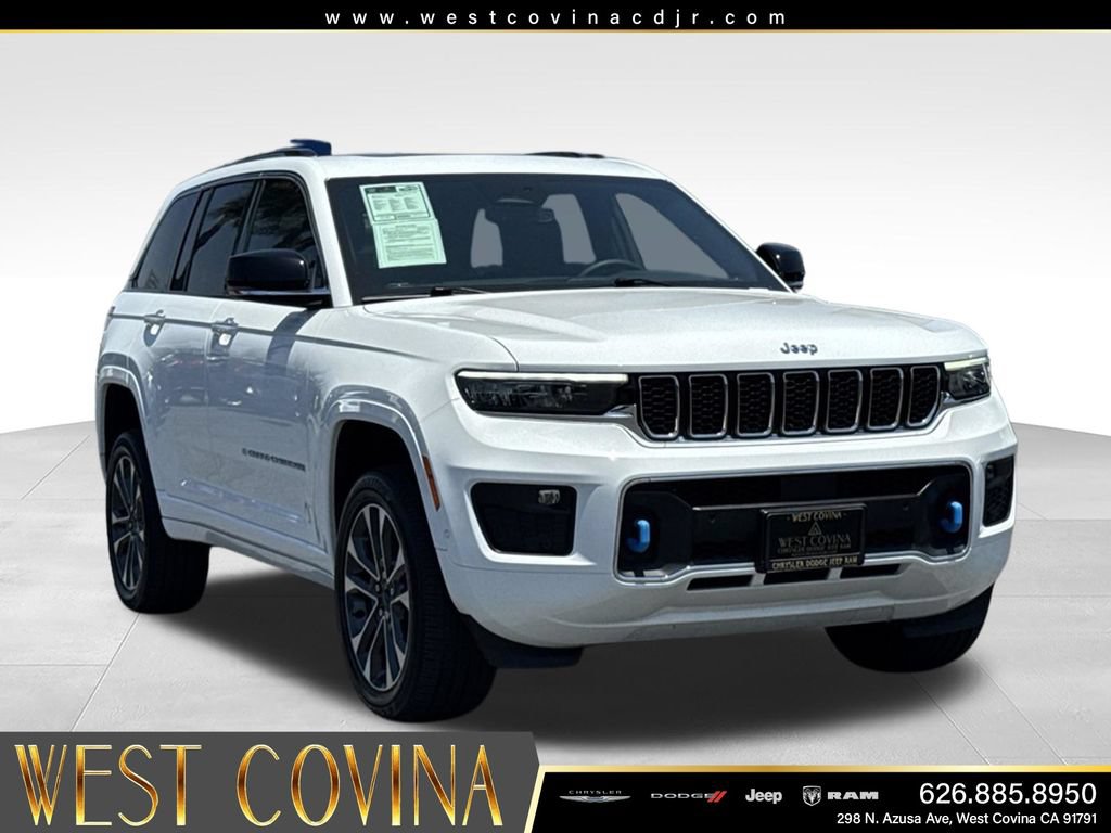 Used 2023 Jeep Grand Cherokee Overland AWD/4WD image 2